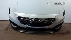 Begagnade Främre stötfångare Opel Insignia Sports Tourer 2.0 GSi Turbo 16V 4x4 Pris € 2.750,00 Marginaltabell erbjuds av Autodemontage Vrijhoeven B.V.