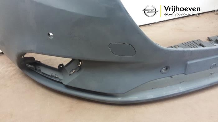 Pare-chocs avant d'un Opel Corsa E 1.2 16V 2017
