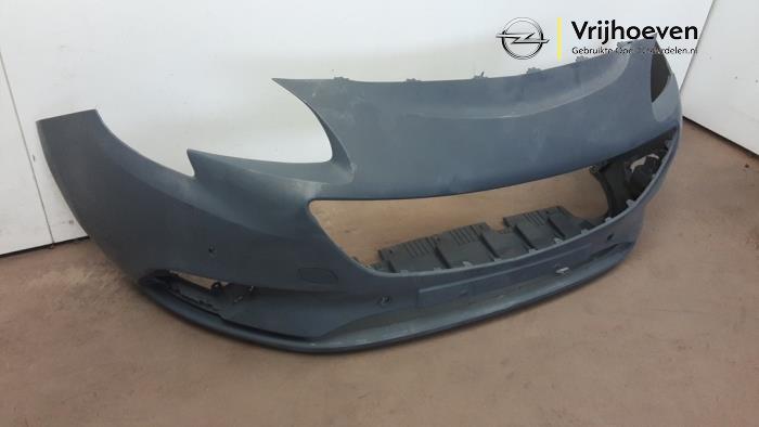 Pare-chocs avant d'un Opel Corsa E 1.2 16V 2017