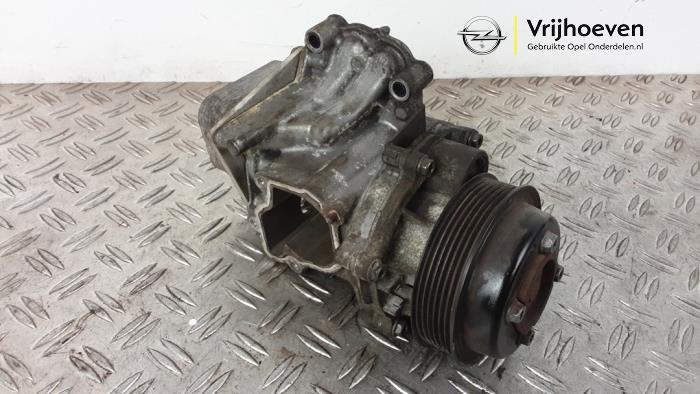 Begagnade Vattenpump Opel Zafira Tourer (P12) 1.6 SIDI Eco Turbo 16V Pris € 125,00 Marginaltabell erbjuds av Autodemontage Vrijhoeven B.V.