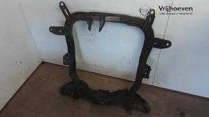 Subframe from a Opel Tigra Twin Top 1.4 16V 2004