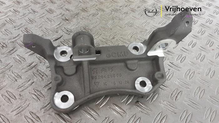 Gebrauchte Motorlager Opel Corsa F (UB/UH/UP) Electric, Corsa-e 50kWh Preis € 30,00 Margenregelung angeboten von Autodemontage Vrijhoeven B.V.