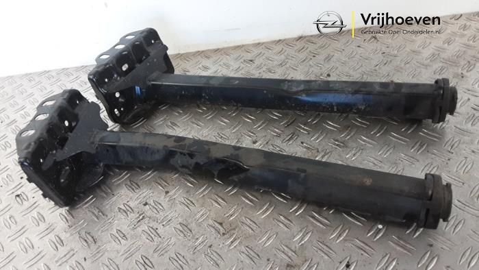 Used Subframe Opel Astra L Sports Tourer (F4/FC/FN/FR) 1.2 Turbo 130 12V Price € 75,00 Inclusive VAT offered by Autodemontage Vrijhoeven B.V.