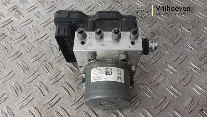 Used ABS pump Opel Astra L Sports Tourer (F4/FC/FN/FR) 1.2 Turbo 130 12V Price € 300,00 Inclusive VAT offered by Autodemontage Vrijhoeven B.V.