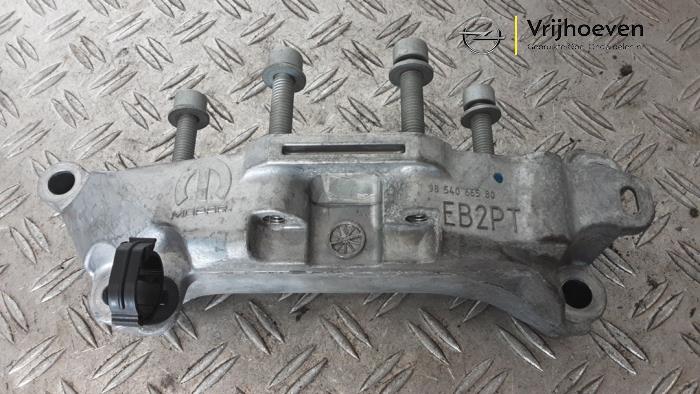 Usagé Support moteur Opel Astra L Sports Tourer (F4/FC/FN/FR) 1.2 Turbo 130 12V Prix € 20,00 Prix TTC proposé par Autodemontage Vrijhoeven B.V.