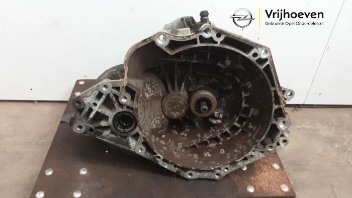 Gebrauchte Getriebe Opel Meriva (A) 1.6 16V Preis € 200,00 Margenregelung angeboten von Autodemontage Vrijhoeven B.V.