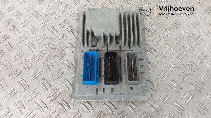 Used Engine management computer Opel Astra K 1.0 Turbo 12V Price € 100,00 Margin scheme offered by Autodemontage Vrijhoeven B.V.