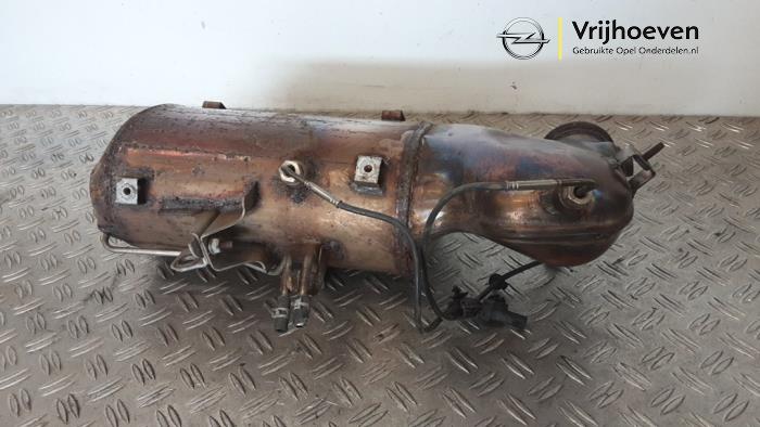 Used Particulate filter Opel Astra K Sports Tourer 1.6 CDTI 136 16V Price € 400,00 Margin scheme offered by Autodemontage Vrijhoeven B.V.