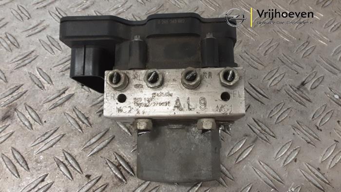 Usagé Bloc ABS Opel Meriva (B) 1.4 16V Ecotec Prix € 225,00 Règlement à la marge proposé par Autodemontage Vrijhoeven B.V.