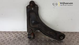 Usados Brazo portante derecha delante Opel Corsa C (F08/68) 1.0 12V Precio € 20,00 Norma de margen ofrecido por Autodemontage Vrijhoeven B.V.