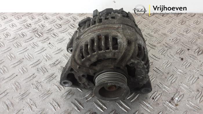 Begagnade Dynamo Opel Corsa C (F08/68) 1.0 12V Pris € 50,00 Marginaltabell erbjuds av Autodemontage Vrijhoeven B.V.