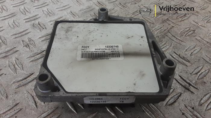 Used Engine management computer Opel Astra H SW (L35) 1.6 16V Twinport Price € 300,00 Margin scheme offered by Autodemontage Vrijhoeven B.V.