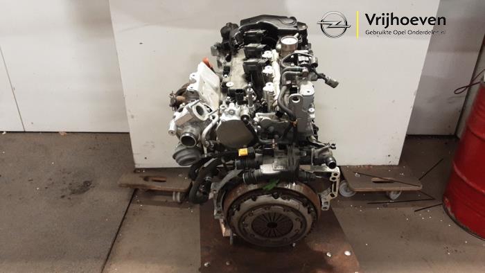 Engine from a Opel Crossland (X) 1.2 Turbo 12V Euro 6 2018