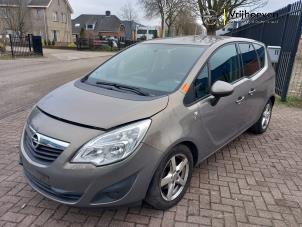 Engine from a Opel Meriva (B) 1.3 CDTI 16V 2012