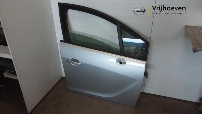 Portière 4portes avant droite d'un Opel Meriva 1.4 16V Ecotec 2012