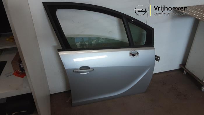 Portière 4portes avant droite d'un Opel Meriva 1.4 16V Ecotec 2012