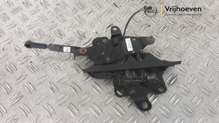Używane Blokada dachu cabrio Opel Astra H Twin Top (L67) 1.8 16V Cena € 60,00 Procedura marży oferowane przez Autodemontage Vrijhoeven B.V.
