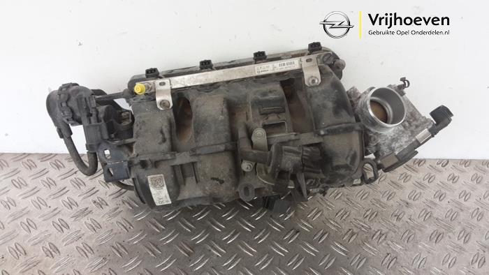 Używane Kolektor dolotowy Opel Meriva (B) 1.4 16V Ecotec Cena € 450,00 Procedura marży oferowane przez Autodemontage Vrijhoeven B.V.