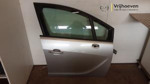 Begagnade Framdörr, 4-dörrars, höger Opel Meriva 1.4 16V Ecotec Pris € 200,00 Marginaltabell erbjuds av Autodemontage Vrijhoeven B.V.