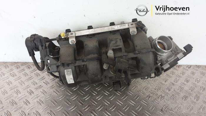 Używane Kolektor dolotowy Opel Meriva (B) 1.4 16V Ecotec Cena € 450,00 Procedura marży oferowane przez Autodemontage Vrijhoeven B.V.