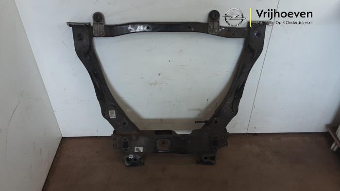 Used Subframe Opel Karl 1.0 12V Price € 70,00 Margin scheme offered by Autodemontage Vrijhoeven B.V.