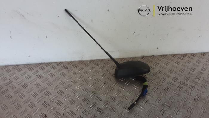 Używane Antena Opel Astra K Sports Tourer 1.2 Turbo 12V Cena € 50,00 Procedura marży oferowane przez Autodemontage Vrijhoeven B.V.