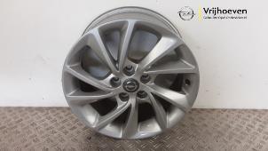 Usagé Jante Opel Astra K Sports Tourer 1.2 Turbo 12V Prix € 65,00 Règlement à la marge proposé par Autodemontage Vrijhoeven B.V.