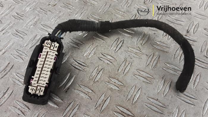 Gebrauchte ABS Stecker Opel Astra K Sports Tourer 1.0 Turbo 12V Preis € 50,00 Margenregelung angeboten von Autodemontage Vrijhoeven B.V.