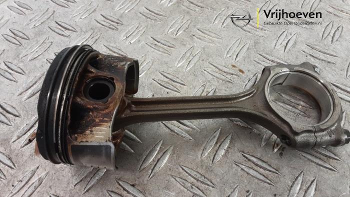 Used Piston Opel Astra K Sports Tourer 1.2 Turbo 12V Price € 75,00 Margin scheme offered by Autodemontage Vrijhoeven B.V.