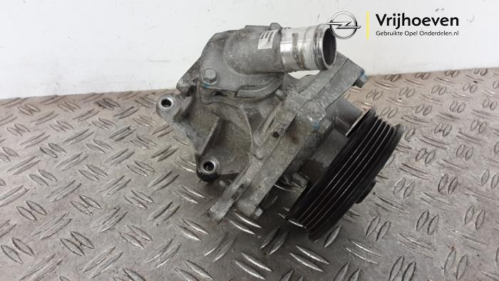 Begagnade Vattenpump Opel Karl 1.0 12V Pris € 45,00 Marginaltabell erbjuds av Autodemontage Vrijhoeven B.V.