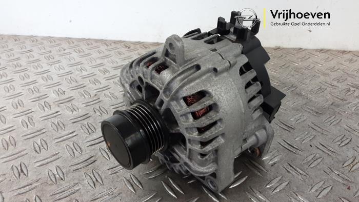Usagé Dynamo Opel Astra K Sports Tourer 1.2 Turbo 12V Prix € 75,00 Règlement à la marge proposé par Autodemontage Vrijhoeven B.V.