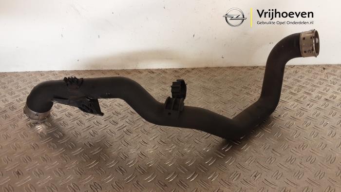 Gebrauchte Intercooler Rohr Opel Astra K 1.2 Turbo 12V Preis € 60,00 Margenregelung angeboten von Autodemontage Vrijhoeven B.V.
