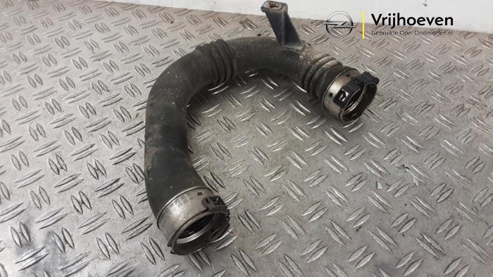 Gebrauchte Intercooler Rohr Opel Adam 1.0 Ecotec 12V SIDI Turbo Preis € 20,00 Margenregelung angeboten von Autodemontage Vrijhoeven B.V.