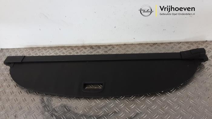Bâche coffre à bagages d'un Opel Astra K Sports Tourer 1.2 Turbo 12V 2022