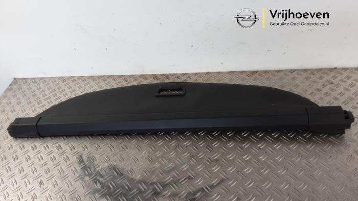 Bâche coffre à bagages d'un Opel Astra K Sports Tourer 1.2 Turbo 12V 2022