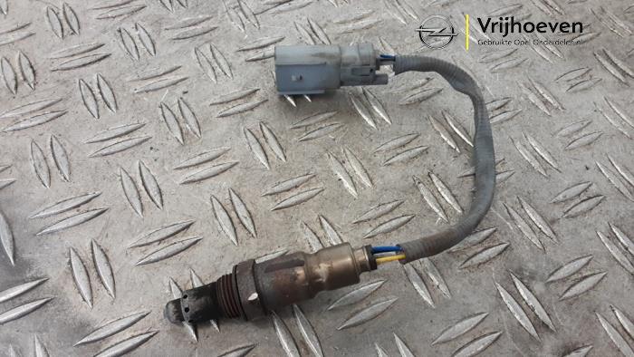 Usagé Sonde lambda Opel Astra K 1.0 Turbo 12V Prix € 35,00 Règlement à la marge proposé par Autodemontage Vrijhoeven B.V.