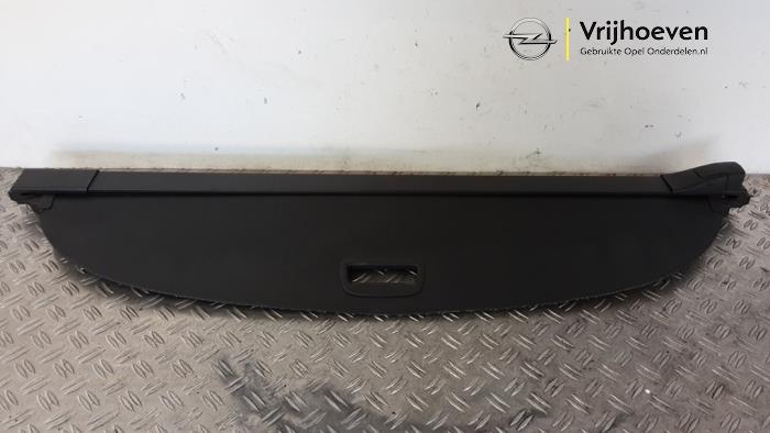 Bâche coffre à bagages d'un Opel Astra K Sports Tourer 1.2 Turbo 12V 2022