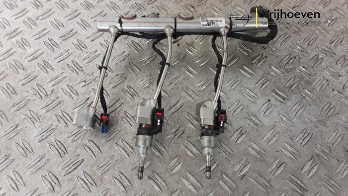 Usagé Système d'injection Opel Astra K Sports Tourer 1.0 Turbo 12V Prix € 250,00 Règlement à la marge proposé par Autodemontage Vrijhoeven B.V.