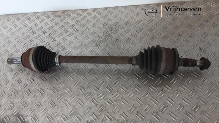 Gebrauchte Antriebswelle links vorne Opel Astra K 1.0 SIDI Turbo 12V Preis € 90,00 Margenregelung angeboten von Autodemontage Vrijhoeven B.V.