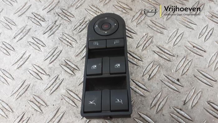 Usados Interruptor combinado de ventanillas Opel Tigra Twin Top 1.4 16V Precio € 70,00 Norma de margen ofrecido por Autodemontage Vrijhoeven B.V.