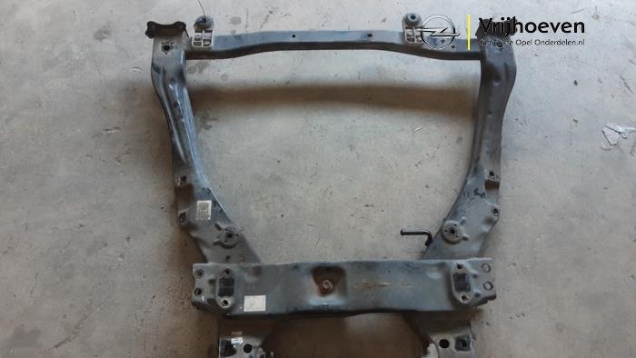 Begagnade Underram Opel Karl 1.0 12V Pris € 70,00 Marginaltabell erbjuds av Autodemontage Vrijhoeven B.V.