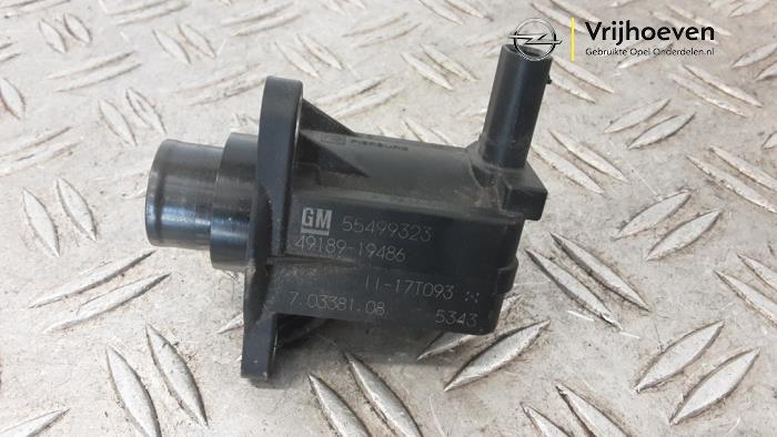 Usagé Régulateur pression turbo Opel Astra K 1.4 Turbo 16V Prix € 150,00 Règlement à la marge proposé par Autodemontage Vrijhoeven B.V.