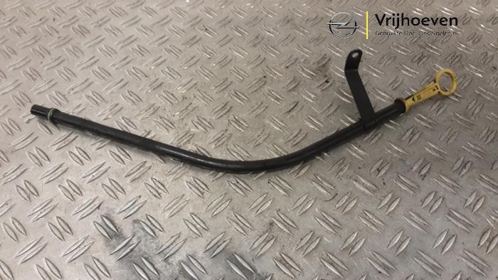 Gebrauchte Ölmessstab Opel Astra H Twin Top (L67) 1.8 16V Preis € 15,00 Margenregelung angeboten von Autodemontage Vrijhoeven B.V.