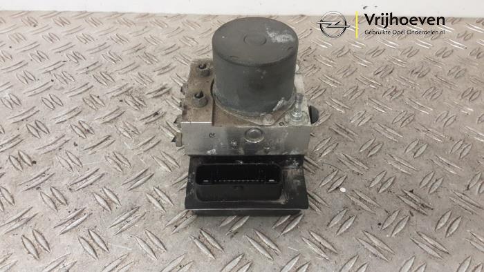Usagé Pompe ABS Opel Meriva (B) 1.4 Turbo 16V ecoFLEX Prix € 1.000,00 Règlement à la marge proposé par Autodemontage Vrijhoeven B.V.