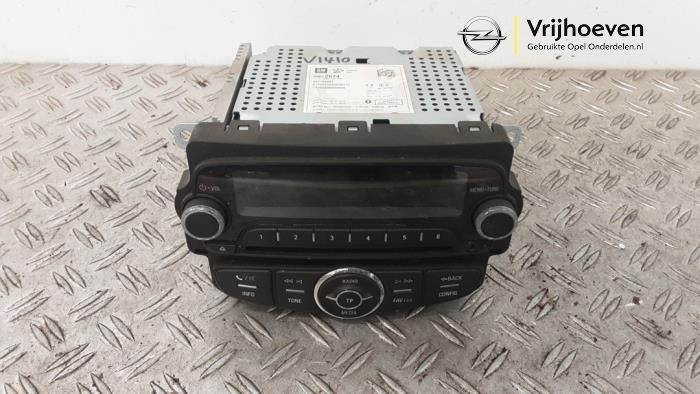 Używane Modul radiowy Opel Corsa E 1.3 CDTi 16V ecoFLEX Cena € 125,00 Procedura marży oferowane przez Autodemontage Vrijhoeven B.V.