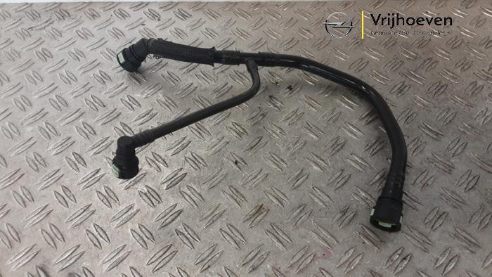 Begagnade PCV-ventil Opel Astra K Sports Tourer 1.4 Turbo 16V Pris € 35,00 Marginaltabell erbjuds av Autodemontage Vrijhoeven B.V.