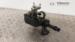 Usados Válvula EGR Opel Combo Cargo 1.6 CDTI 100 Precio € 50,00 Norma de margen ofrecido por Autodemontage Vrijhoeven B.V.