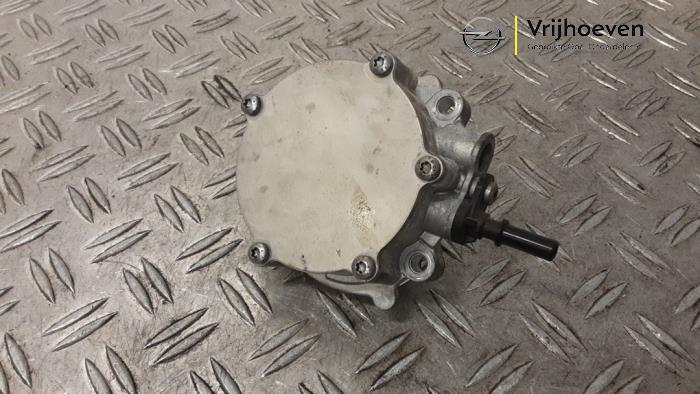 Usagé Pompe à vide assistant de freinage Opel Crossland (X) 1.2 Turbo 12V Prix € 35,00 Règlement à la marge proposé par Autodemontage Vrijhoeven B.V.