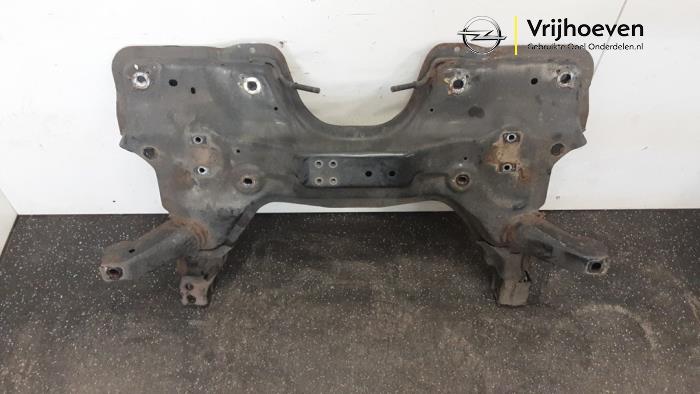 Usados Subchasis Opel Corsa E 1.4 16V Precio € 75,00 Norma de margen ofrecido por Autodemontage Vrijhoeven B.V.