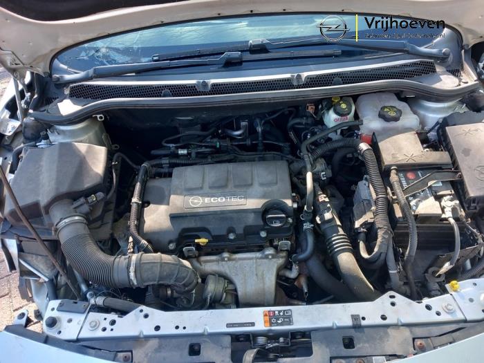 Używane Silnik Opel Astra J Sports Tourer (PD8/PE8/PF8) 1.4 Turbo 16V Cena € 1.750,00 Procedura marży oferowane przez Autodemontage Vrijhoeven B.V.